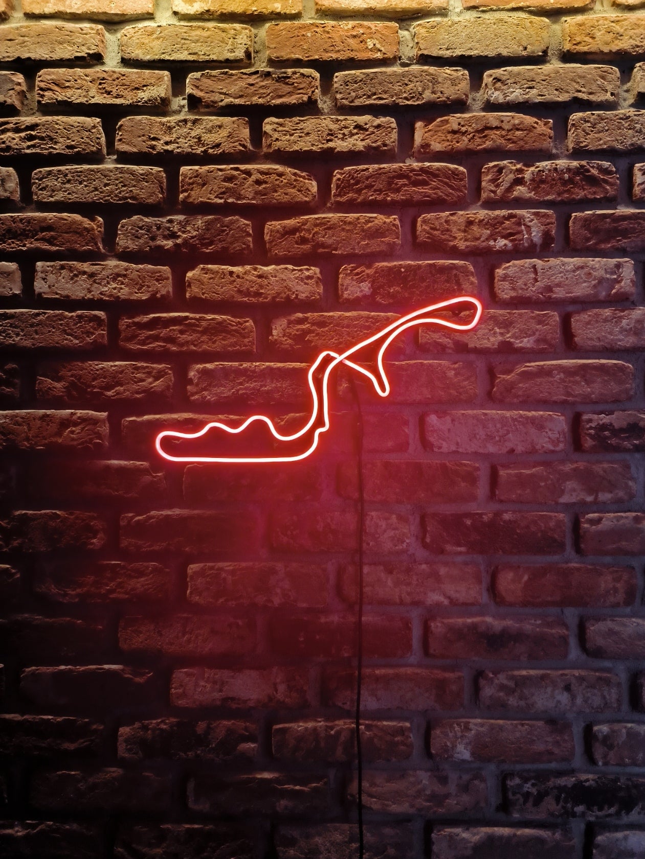 Neon Track – LED Formula 1 Circuit Outline